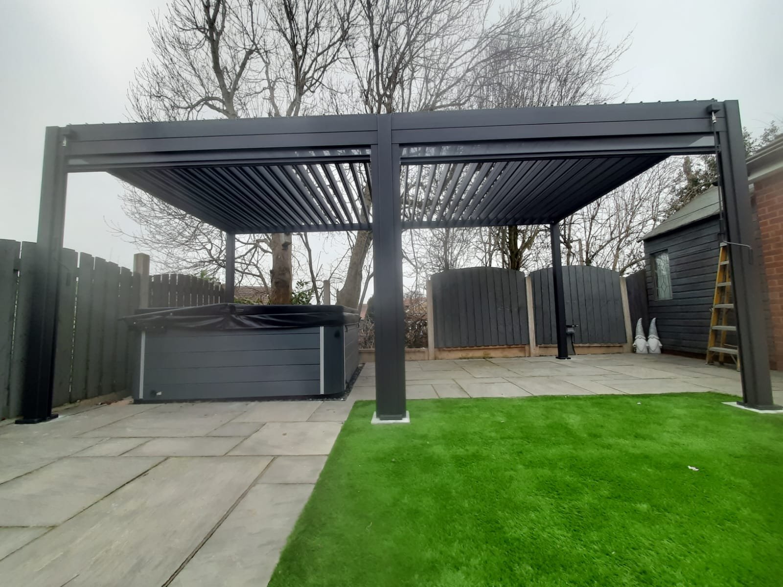 6m x 3m Rectangular Aluminium Louvered Pergola – Grey - Image 12