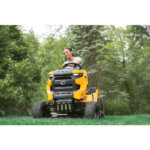 42" (107 cm) Ride-On Lawn Tractor – 19.5 HP Petrol Lawn Mower with Hydrostatic Drive